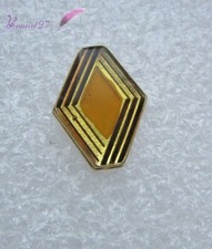 Pin logo écusson d'occasion  Pacy-sur-Eure