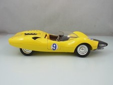 Modelo de carro clássico amarelo Ertl Racer X Shooting Star 9 Speed Racer 1:18 comprar usado  Enviando para Brazil