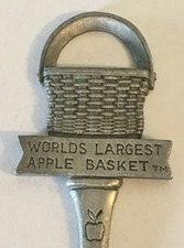 Largest apple basket for sale  Graettinger