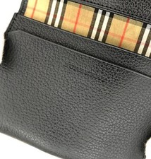 Elegante Estojo Carteira de Couro Burberry Couro Preto Clássico Xadrez Interior, usado comprar usado  Enviando para Brazil