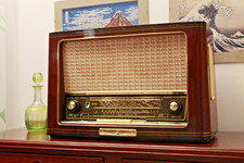 Radio valvole saba usato  Udine