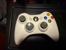 Controle branco sem fio oficial Microsoft Xbox 360! Funciona muito bem! Autêntico! comprar usado Controle branco sem fio oficial Microsoft Xbox 360! Funciona muito bem! Autêntico! comprar usado  Enviando para Brazil