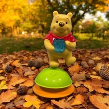 Brinquedo cadeira alta Disney Baby Winnie the Pooh com luzes, música e ventosa comprar usado  Enviando para Brazil
