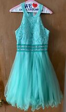 Fancy sleeveless formal for sale  Reading