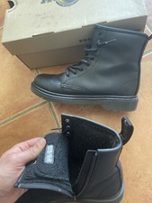 Anfibi dottor martens usato  Torre del Greco