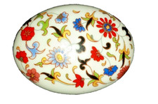 CAIXA DE BUGIGANGAS vintage porcelana branca floral formato oval acabamento dourado tampa articulada comprar usado  Enviando para Brazil