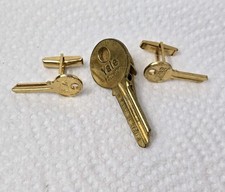 Usado, The Yale & Towne Mfg Company YALE KEYS Conjunto de abotoaduras vintage com clipe de gravata serralheiro comprar usado  Enviando para Brazil