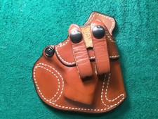 DeSantis aconchegante parceiro couro marrom IWB para guarda-costas S&W 380 usado comprar usado DeSantis aconchegante parceiro couro marrom IWB para guarda-costas S&W 380 usado comprar usado  Enviando para Brazil