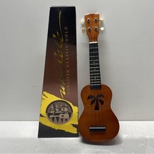Ukulele soprano buraco de palmeira universal comprar usado  Enviando para Brazil