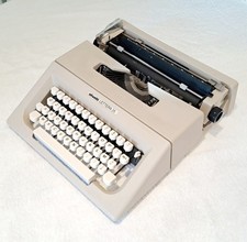 Macchina scrivere vintage usato  Asti