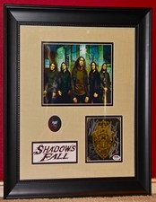 Shadows fall signed d'occasion  Expédié en Belgium