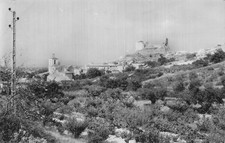 13 ORGON L EGLISE ET LES RUINES DU CHATEAU DU DUC DE GUISE comprar usado  Enviando para Brazil