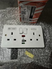 White double socket for sale  HUNTINGDON
