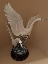 Lladró “Swans Take Flight” #5912 comprar usado  Enviando para Brazil