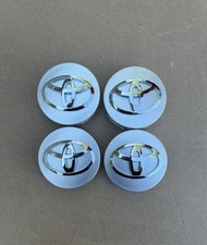 CONJUNTO DE 4 TAMPAS DE CENTRO DE AROS DE RODA TOYOTA PRATA/CROMO LOGOTIPO 62MM CAMRY  comprar usado  Enviando para Brazil