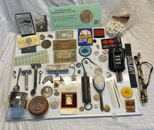 Lote de gavetas de lixo vintage dinheiro estrangeiro moedas escala cartões de barbear selos verdes mais comprar usado  Enviando para Brazil