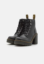 Scarpe dr. martens usato  Italia