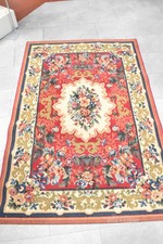 Tappeto beige rosso usato  Susegana