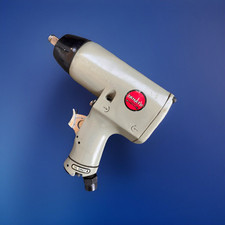 Avvitatore pneumatico impulsi usato  Lucca