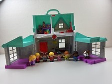 Fisher Price Little People Big Helpers Home Teal Play House com sons 8 bonecos comprar usado  Enviando para Brazil