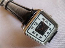 Montre kiplé carrée d'occasion  Issy-les-Moulineaux