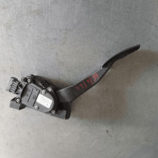 Mn125792 pedale acceleratore usato  Italia