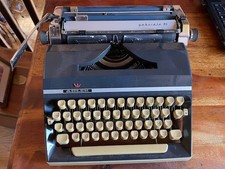 Machine ecrire vintage d'occasion  Franqueville-Saint-Pierre