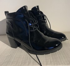 Paire boots simili d'occasion  Le Croisty