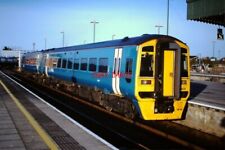 FOTO CLASSE 158 SPRINTER EXPRESS 2 CARROS DMU N° 158 858 EM CARDIFF CENTRAL OF AR comprar usado  Enviando para Brazil