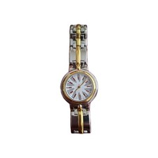Usado, Elegante Relógio de Pulso Feminino em Dois Tons – Pulseira de Aço Inoxidável Dourada e Prata – Elegante comprar usado  Enviando para Brazil