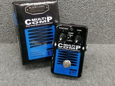 Pedale effetti compressore usato  Spedire a Italy