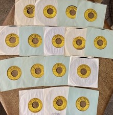 SUN RECORDS 45 Rpm RECORD Lot JOHNNY CASH Jerry Lee Lewis CARL PERKINS ++ comprar usado SUN RECORDS 45 Rpm RECORD Lot JOHNNY CASH Jerry Lee Lewis CARL PERKINS ++ comprar usado  Enviando para Brazil