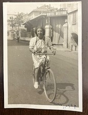 Grande ragazza bicicletta usato  Milano