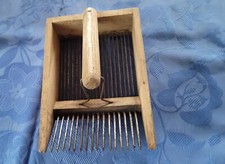 Ancien peigne myrtilles d'occasion  Breuvannes-en-Bassigny