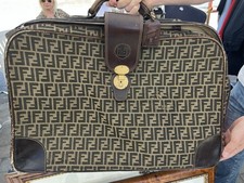 borsa fasciatoio fendi usato borsa fasciatoio fendi usato  Roma