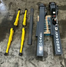 4 post lift for sale  BROUGH