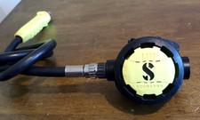Scubapro r380 diving for sale  WREXHAM
