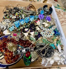 Huge vintage jewelry for sale  Warsaw