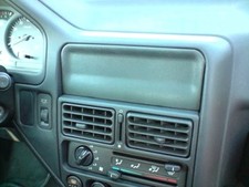 CACHE AUTORADIO PEUGEOT 106 RALLYE XSI comprar usado  Enviando para Brazil