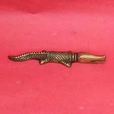 Crocodile paper weight d'occasion  Expédié en Belgium