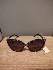 Avon ezrela sunglasses for sale Avon ezrela sunglasses for sale  UK