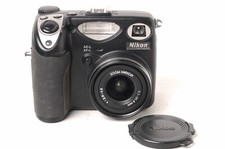 Nikon coolpix 5000 usato  Fiorenzuola d'Arda