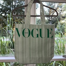 Vogue 2023 green for sale  Saint Louis