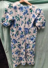 Vestido branco feminino e flores azuis tamanho 10 rs33, usado comprar usado  Enviando para Brazil