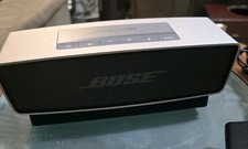 Mini Altavoz Bluetooth Portátil Bose SoundLink con Base de Carga (Plateado) -Probado segunda mano  Embacar hacia Mexico