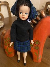 Bambola mini sindy usato  Torino