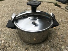Cocotte minute seb d'occasion  Saint-Étienne-en-Dévoluy