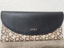 Carteira DKNY couro pvc marrom e preta monograma flip comprar usado  Enviando para Brazil