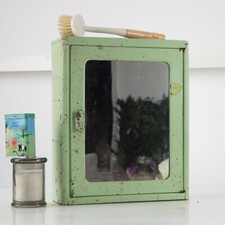 Mueble de baño vintage de metal. Mueble de pared Medicine como nuevo. Mueble de baño de acero segunda mano  Embacar hacia Mexico