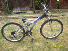 Gents giant box for sale  BRENTWOOD
